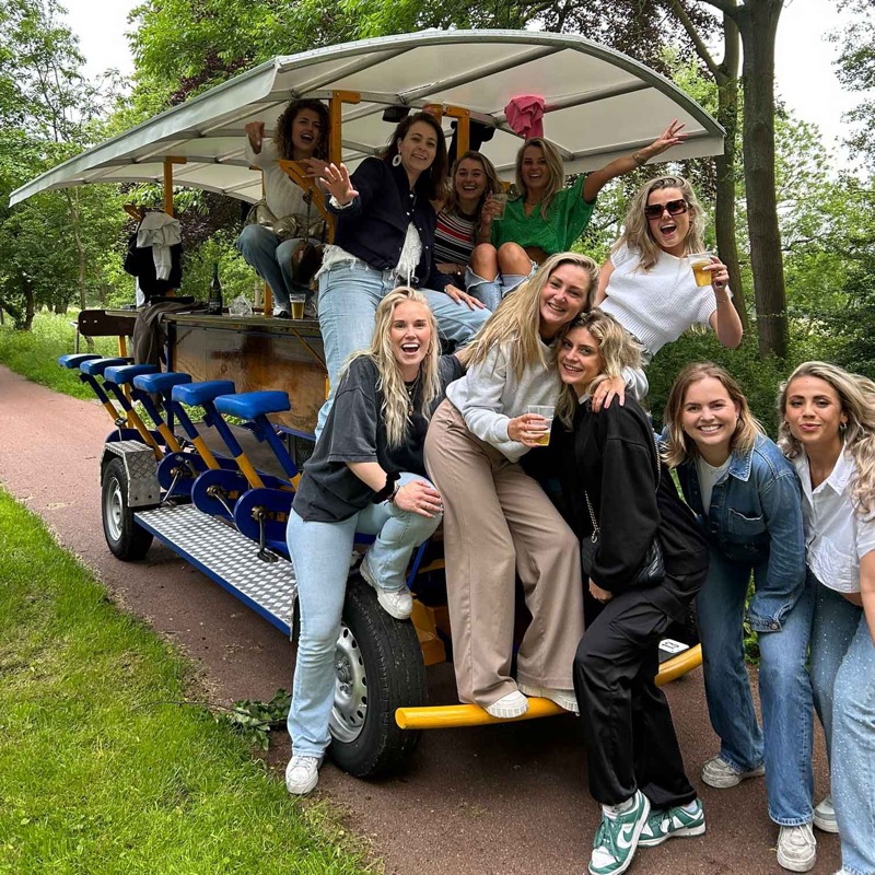 Girls day out on the prosecco bike